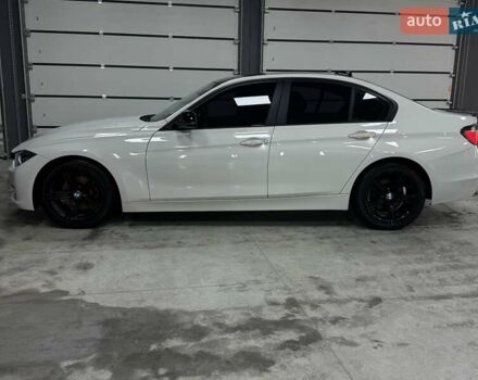 Белый БМВ 3 Серия, объемом двигателя 2 л и пробегом 237 тыс. км за 11999 $, фото 2 на Automoto.ua