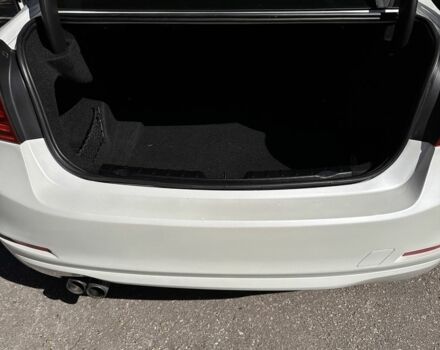 Белый БМВ 3 Серия, объемом двигателя 2 л и пробегом 210 тыс. км за 13999 $, фото 4 на Automoto.ua