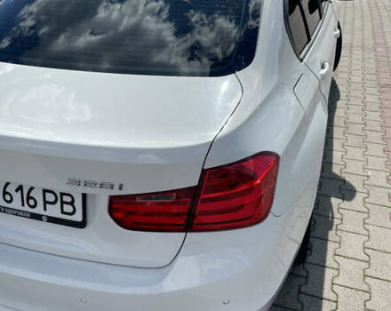 Белый БМВ 3 Серия, объемом двигателя 2 л и пробегом 180 тыс. км за 12000 $, фото 12 на Automoto.ua