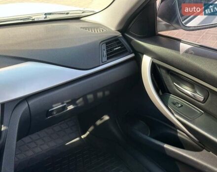 Білий БМВ 3 Серія, об'ємом двигуна 2 л та пробігом 184 тис. км за 12990 $, фото 19 на Automoto.ua