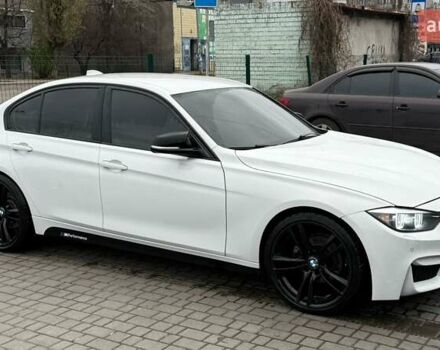 Белый БМВ 3 Серия, объемом двигателя 2 л и пробегом 146 тыс. км за 15300 $, фото 1 на Automoto.ua