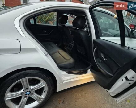 Белый БМВ 3 Серия, объемом двигателя 2 л и пробегом 290 тыс. км за 10700 $, фото 14 на Automoto.ua