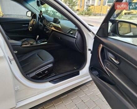 Білий БМВ 3 Серія, об'ємом двигуна 2 л та пробігом 240 тис. км за 9900 $, фото 11 на Automoto.ua