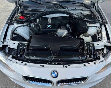 Белый БМВ 3 Серия, объемом двигателя 2 л и пробегом 81 тыс. км за 6400 $, фото 12 на Automoto.ua