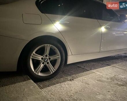 БМВ 3 Серия 2014 в Киеве на Automoto.ua Белый БМВ 3 Серия, объемом двигателя 2 л и пробегом 105 тыс. км за 12300 $, фото 19 на Automoto.ua