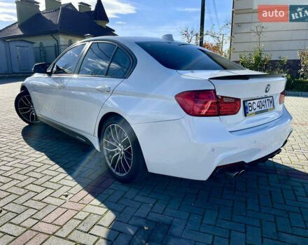 Білий БМВ 3 Серія, об'ємом двигуна 2 л та пробігом 210 тис. км за 15500 $, фото 5 на Automoto.ua
