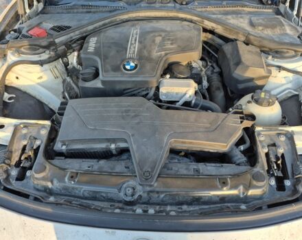 Белый БМВ 3 Серия, объемом двигателя 2 л и пробегом 170 тыс. км за 10300 $, фото 6 на Automoto.ua