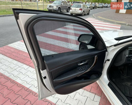 Білий БМВ 3 Серія, об'ємом двигуна 2.98 л та пробігом 162 тис. км за 16700 $, фото 15 на Automoto.ua