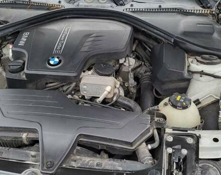 Білий БМВ 3 Серія, об'ємом двигуна 2 л та пробігом 180 тис. км за 12800 $, фото 9 на Automoto.ua