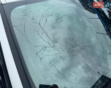 Білий БМВ 3 Серія, об'ємом двигуна 2 л та пробігом 171 тис. км за 10950 $, фото 5 на Automoto.ua