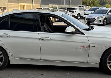 Белый БМВ 3 Серия, объемом двигателя 0 л и пробегом 83 тыс. км за 7000 $, фото 6 на Automoto.ua