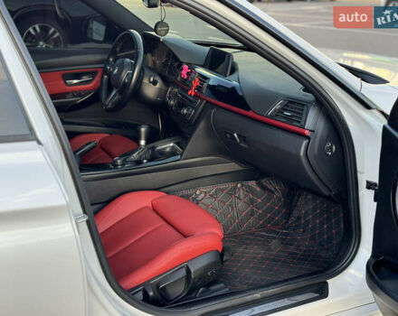 Білий БМВ 3 Серія, об'ємом двигуна 2 л та пробігом 262 тис. км за 15000 $, фото 14 на Automoto.ua