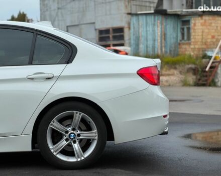 Белый БМВ 3 Серия, объемом двигателя 2 л и пробегом 189 тыс. км за 13290 $, фото 6 на Automoto.ua