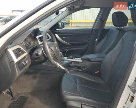 Белый БМВ 3 Серия, объемом двигателя 2 л и пробегом 257 тыс. км за 2400 $, фото 6 на Automoto.ua