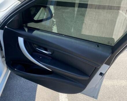 Белый БМВ 3 Серия, объемом двигателя 2 л и пробегом 172 тыс. км за 13000 $, фото 15 на Automoto.ua