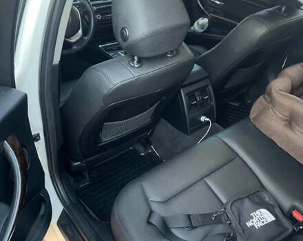 Белый БМВ 3 Серия, объемом двигателя 2 л и пробегом 196 тыс. км за 12300 $, фото 15 на Automoto.ua