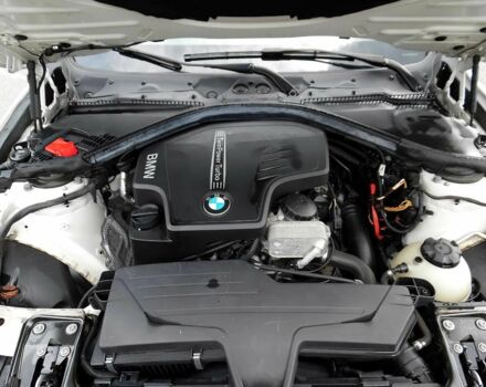 Білий БМВ 3 Серія, об'ємом двигуна 2 л та пробігом 90 тис. км за 3800 $, фото 10 на Automoto.ua