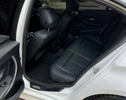 Белый БМВ 3 Серия, объемом двигателя 2 л и пробегом 180 тыс. км за 13000 $, фото 5 на Automoto.ua