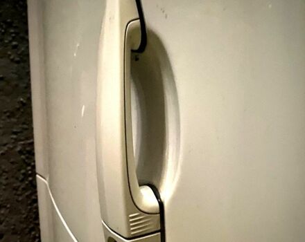 Белый БМВ 3 Серия, объемом двигателя 2 л и пробегом 105 тыс. км за 12700 $, фото 12 на Automoto.ua