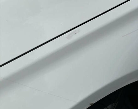 Белый БМВ 3 Серия, объемом двигателя 2 л и пробегом 180 тыс. км за 12000 $, фото 6 на Automoto.ua