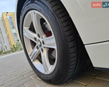 Білий БМВ 3 Серія, об'ємом двигуна 2 л та пробігом 240 тис. км за 9900 $, фото 2 на Automoto.ua
