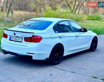 Белый БМВ 3 Серия, объемом двигателя 2 л и пробегом 150 тыс. км за 9500 $, фото 4 на Automoto.ua