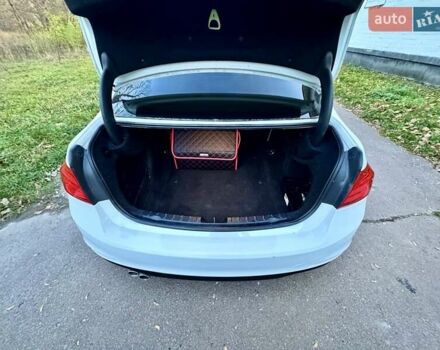 Белый БМВ 3 Серия, объемом двигателя 2 л и пробегом 150 тыс. км за 9500 $, фото 17 на Automoto.ua