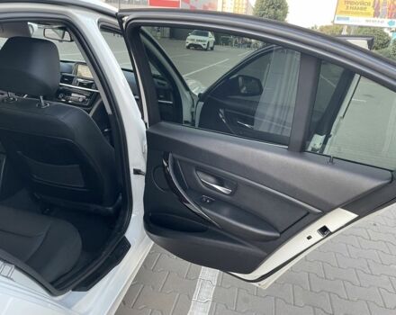 Білий БМВ 3 Серія, об'ємом двигуна 2 л та пробігом 189 тис. км за 11700 $, фото 11 на Automoto.ua