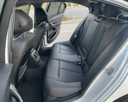 Білий БМВ 3 Серія, об'ємом двигуна 2 л та пробігом 189 тис. км за 11700 $, фото 12 на Automoto.ua