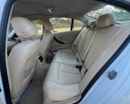 Белый БМВ 3 Серия, объемом двигателя 2 л и пробегом 88 тыс. км за 3600 $, фото 10 на Automoto.ua