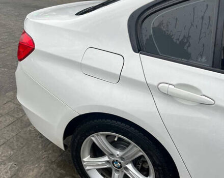 Белый БМВ 3 Серия, объемом двигателя 2 л и пробегом 160 тыс. км за 11800 $, фото 12 на Automoto.ua