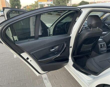 Білий БМВ 3 Серія, об'ємом двигуна 2 л та пробігом 189 тис. км за 11700 $, фото 10 на Automoto.ua