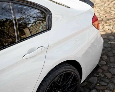 Білий БМВ 3 Серія, об'ємом двигуна 2 л та пробігом 143 тис. км за 14500 $, фото 2 на Automoto.ua