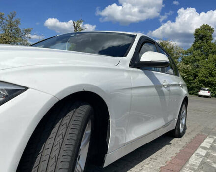 Белый БМВ 3 Серия, объемом двигателя 2 л и пробегом 180 тыс. км за 12000 $, фото 8 на Automoto.ua