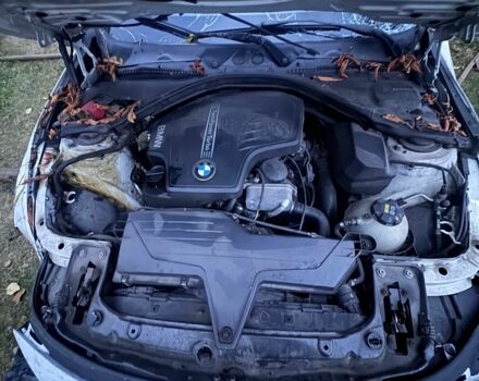 Белый БМВ 3 Серия, объемом двигателя 2 л и пробегом 200 тыс. км за 4999 $, фото 5 на Automoto.ua