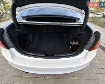 Білий БМВ 3 Серія, об'ємом двигуна 2 л та пробігом 240 тис. км за 9900 $, фото 15 на Automoto.ua