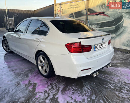 Белый БМВ 3 Серия, объемом двигателя 2 л и пробегом 159 тыс. км за 12995 $, фото 12 на Automoto.ua