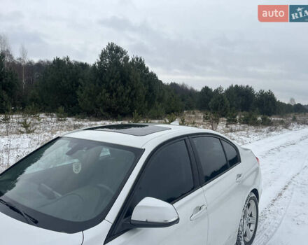 Белый БМВ 3 Серия, объемом двигателя 2 л и пробегом 240 тыс. км за 9800 $, фото 2 на Automoto.ua