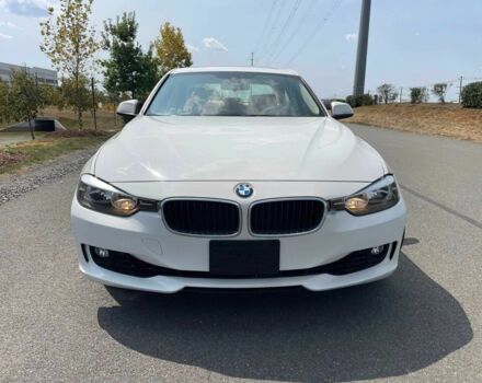 Білий БМВ 3 Серія, об'ємом двигуна 2 л та пробігом 84 тис. км за 6000 $, фото 1 на Automoto.ua
