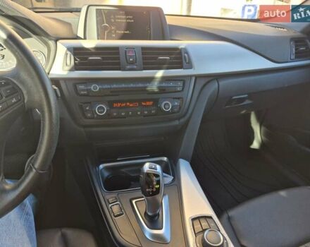 Білий БМВ 3 Серія, об'ємом двигуна 2 л та пробігом 170 тис. км за 10300 $, фото 6 на Automoto.ua