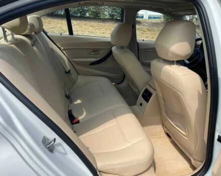 Білий БМВ 3 Серія, об'ємом двигуна 2 л та пробігом 84 тис. км за 6000 $, фото 11 на Automoto.ua