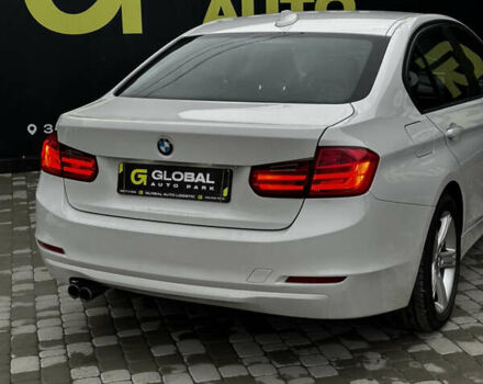 Білий БМВ 3 Серія, об'ємом двигуна 2 л та пробігом 174 тис. км за 9500 $, фото 24 на Automoto.ua