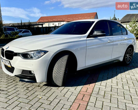 Білий БМВ 3 Серія, об'ємом двигуна 2 л та пробігом 210 тис. км за 15500 $, фото 3 на Automoto.ua