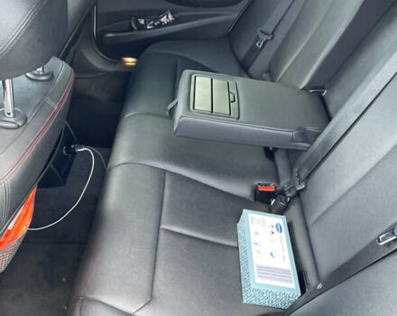 Белый БМВ 3 Серия, объемом двигателя 2 л и пробегом 180 тыс. км за 12000 $, фото 13 на Automoto.ua