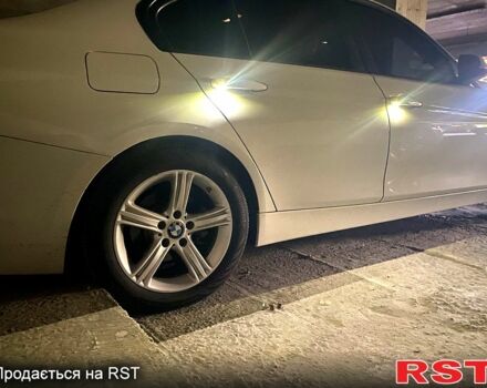 Белый БМВ 3 Серия, объемом двигателя 2 л и пробегом 105 тыс. км за 12700 $, фото 13 на Automoto.ua