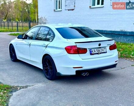 Белый БМВ 3 Серия, объемом двигателя 2 л и пробегом 150 тыс. км за 9500 $, фото 2 на Automoto.ua