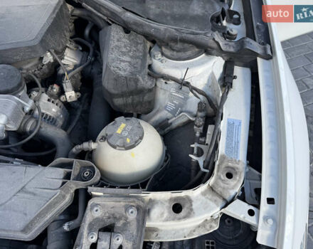 Белый БМВ 3 Серия, объемом двигателя 2 л и пробегом 116 тыс. км за 15900 $, фото 30 на Automoto.ua