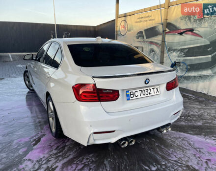 Белый БМВ 3 Серия, объемом двигателя 2 л и пробегом 159 тыс. км за 12995 $, фото 5 на Automoto.ua