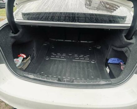 Білий БМВ 3 Серія, об'ємом двигуна 2 л та пробігом 222 тис. км за 13500 $, фото 17 на Automoto.ua