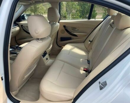 Білий БМВ 3 Серія, об'ємом двигуна 2 л та пробігом 84 тис. км за 6000 $, фото 10 на Automoto.ua